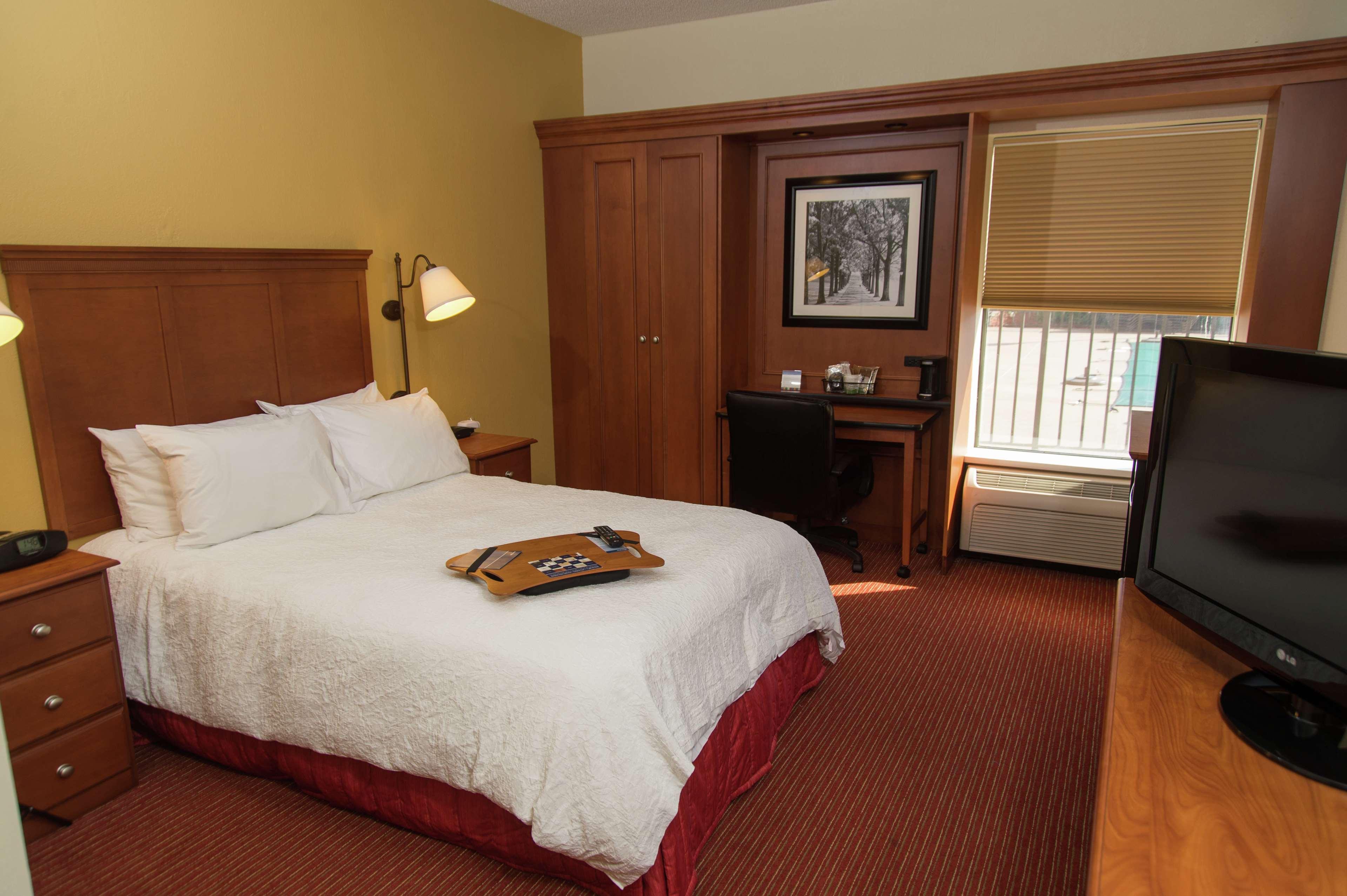 Hampton Inn Louisville Airport Fair/Expo Center Exterior photo