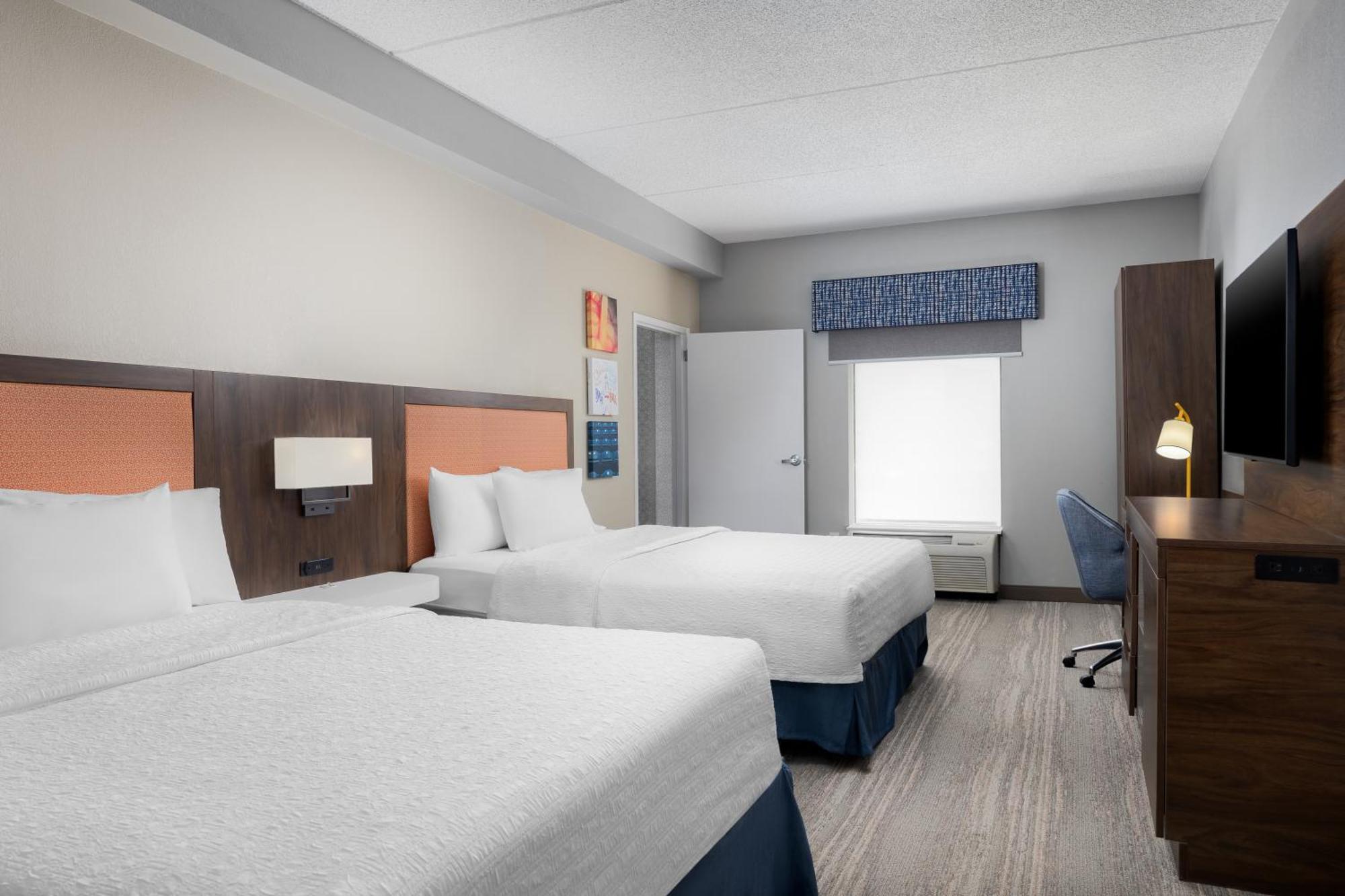 Hampton Inn Louisville Airport Fair/Expo Center Exterior photo