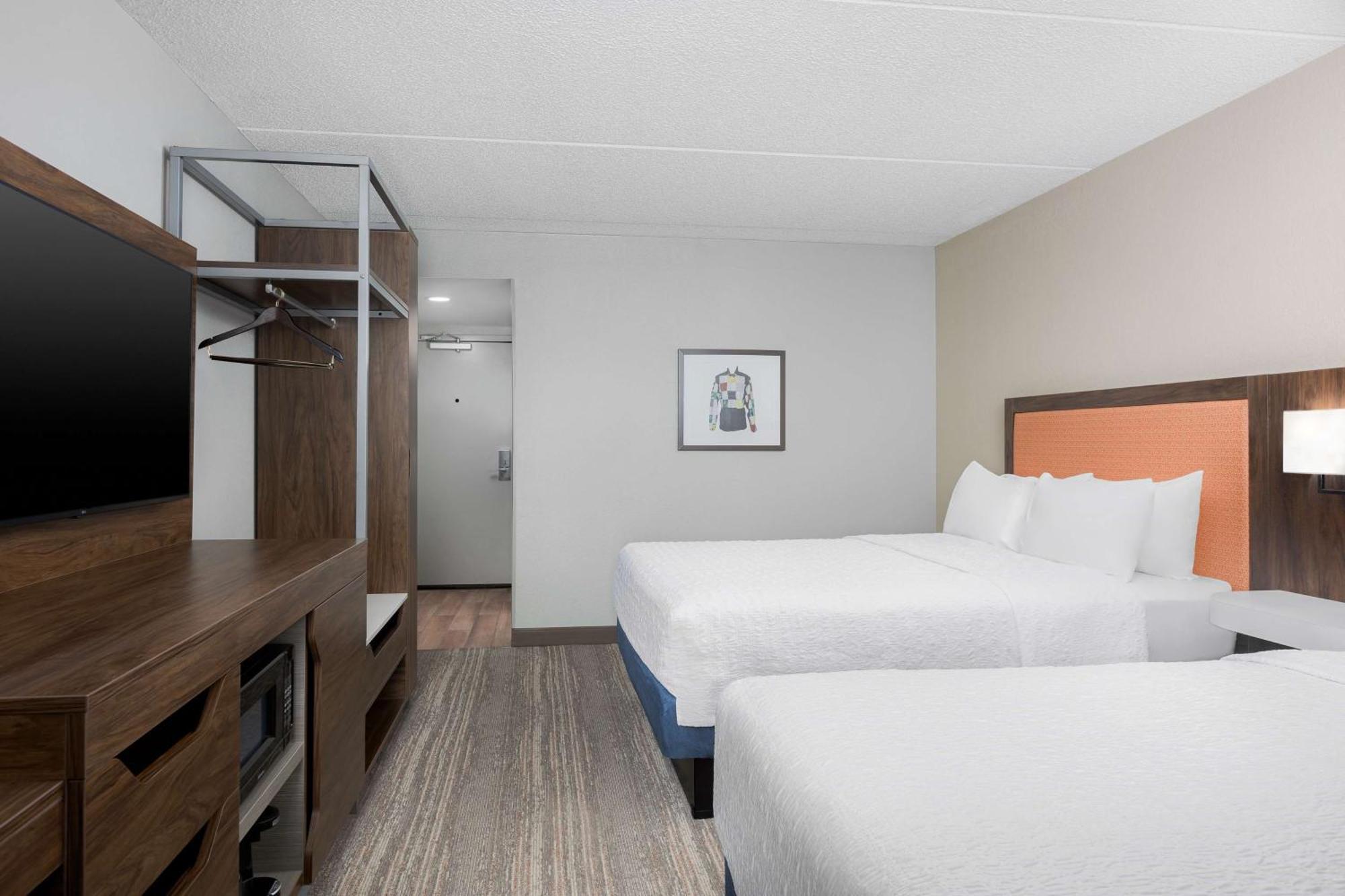 Hampton Inn Louisville Airport Fair/Expo Center Exterior photo